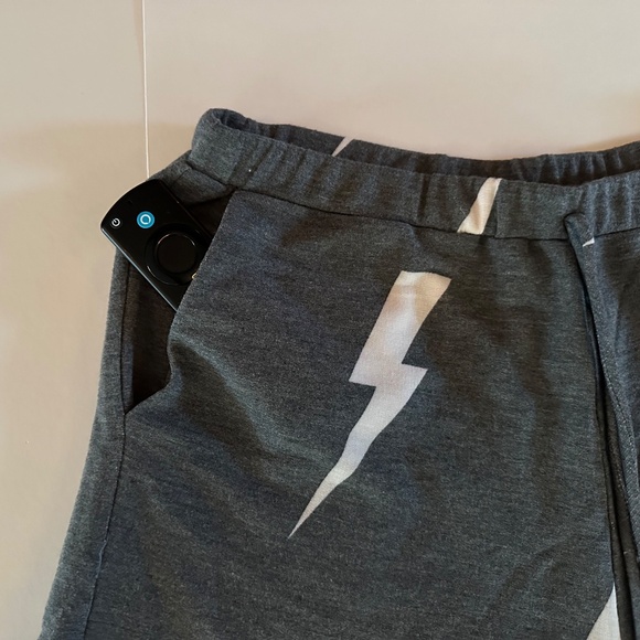 Leli"s Collection - Vanilla Sky Bolt Shorts - Size M - NEW With Tags. - Picture 5 of 11